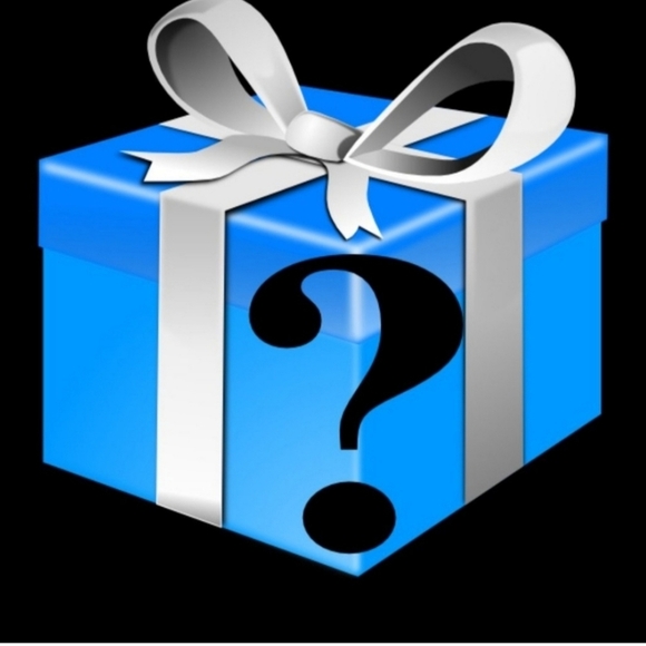 🌟 Shoe Mystery Box- Size 10 - Picture 1 of 1